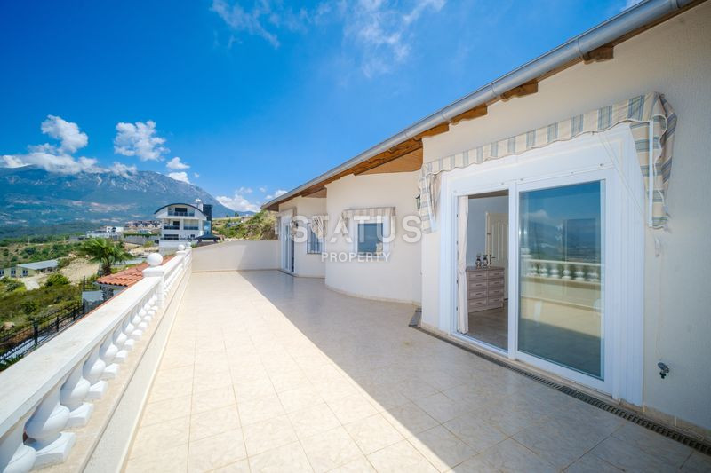 Роскошная вилла 4+1 в районе Каргыджак с видом на море, 240м2. фото 33