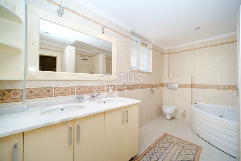 Роскошная вилла 4+1 в районе Каргыджак с видом на море, 240м2. фото 34