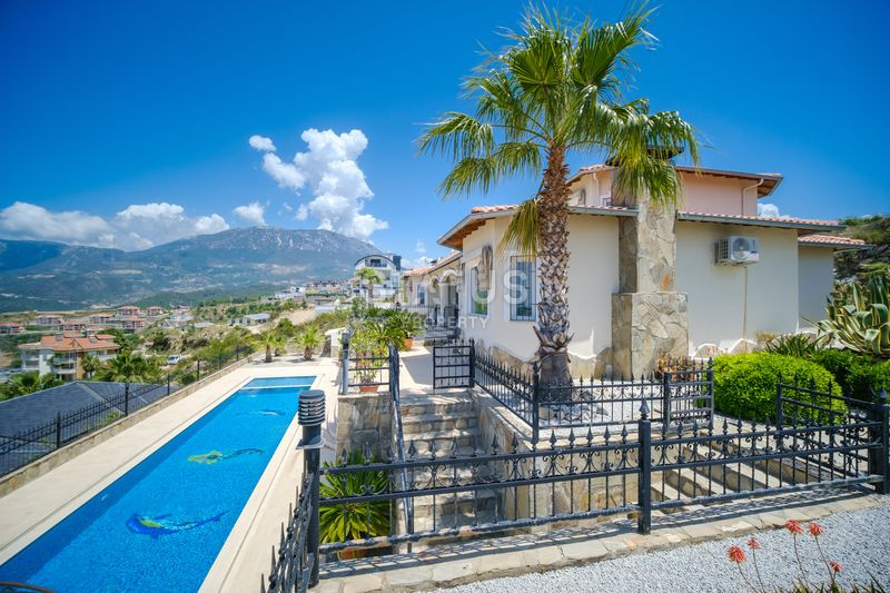 Роскошная вилла 4+1 в районе Каргыджак с видом на море, 240м2. фото 49