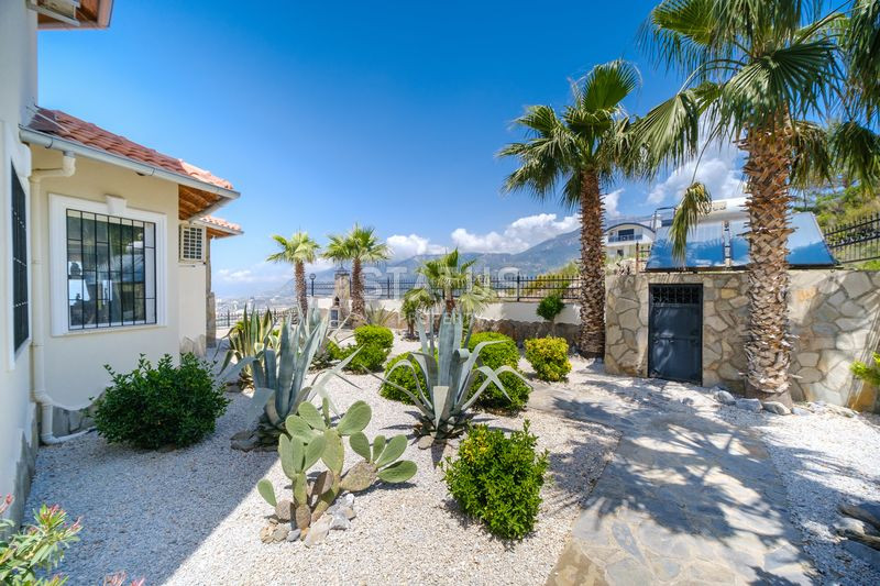 Роскошная вилла 4+1 в районе Каргыджак с видом на море, 240м2. фото 50