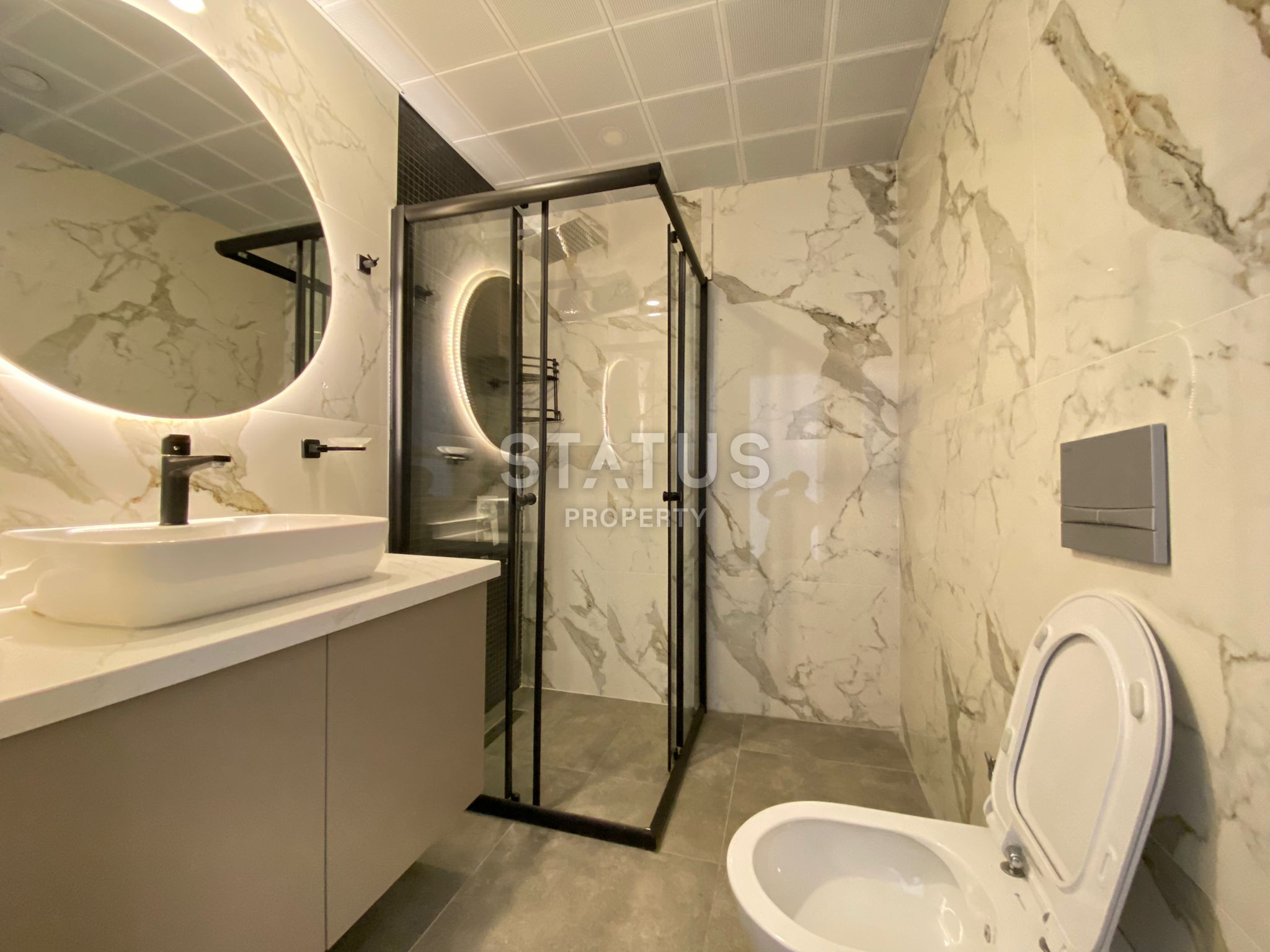 Spacious three-room apartment with household appliances in OBA. 110m2 фото 11