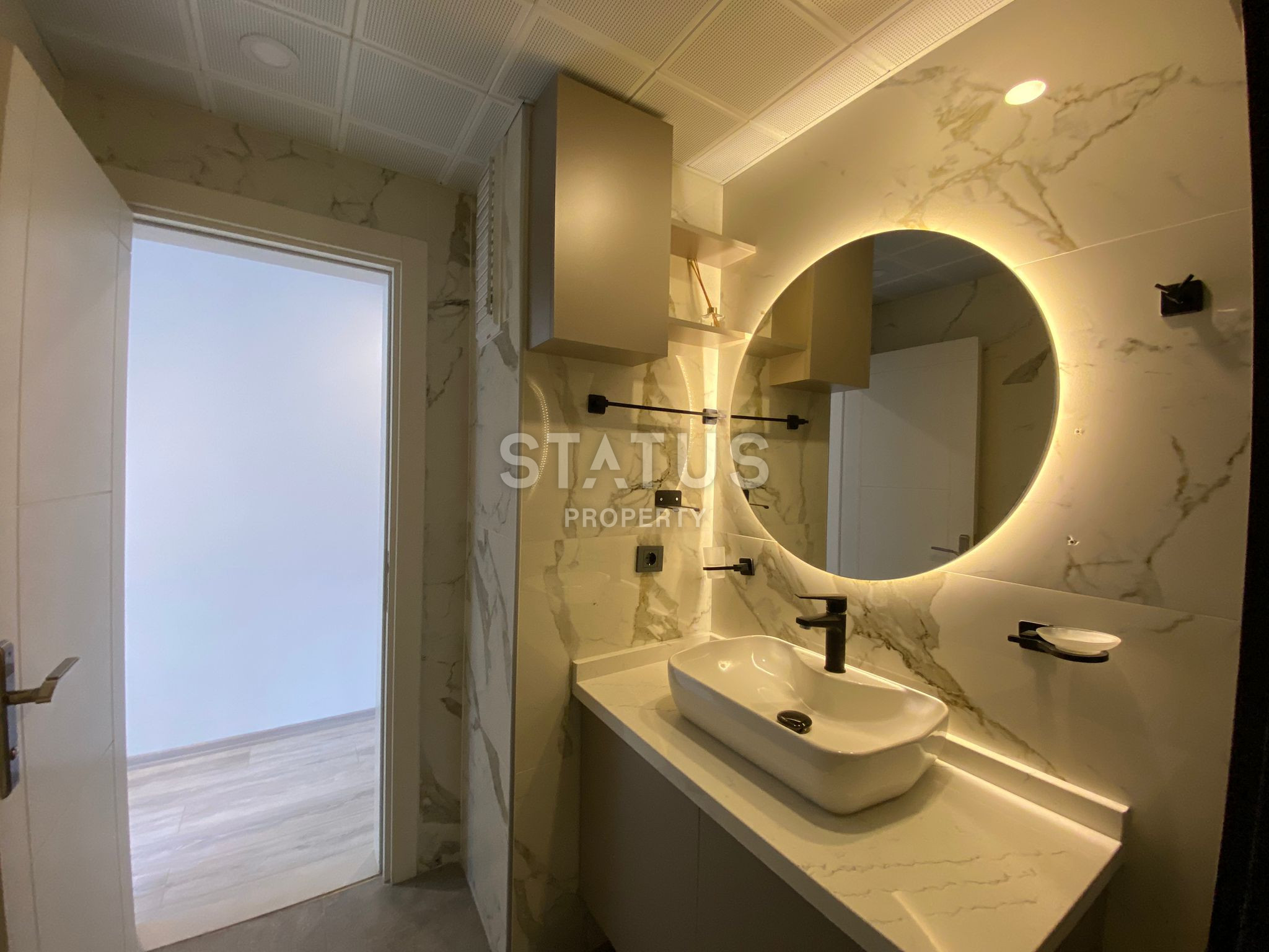 Spacious three-room apartment with household appliances in OBA. 110m2 фото 12