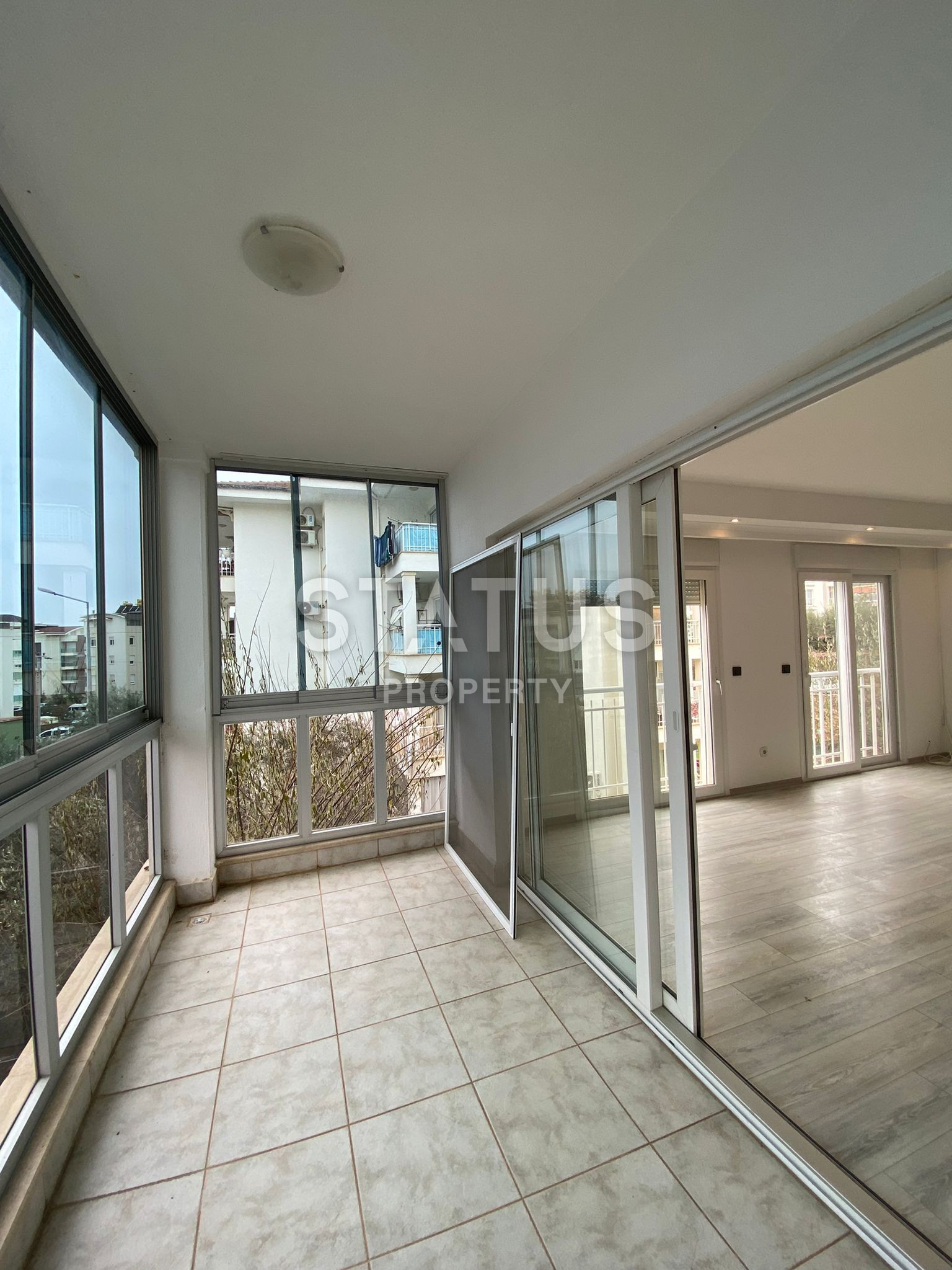 Spacious three-room apartment with household appliances in OBA. 110m2 фото 13