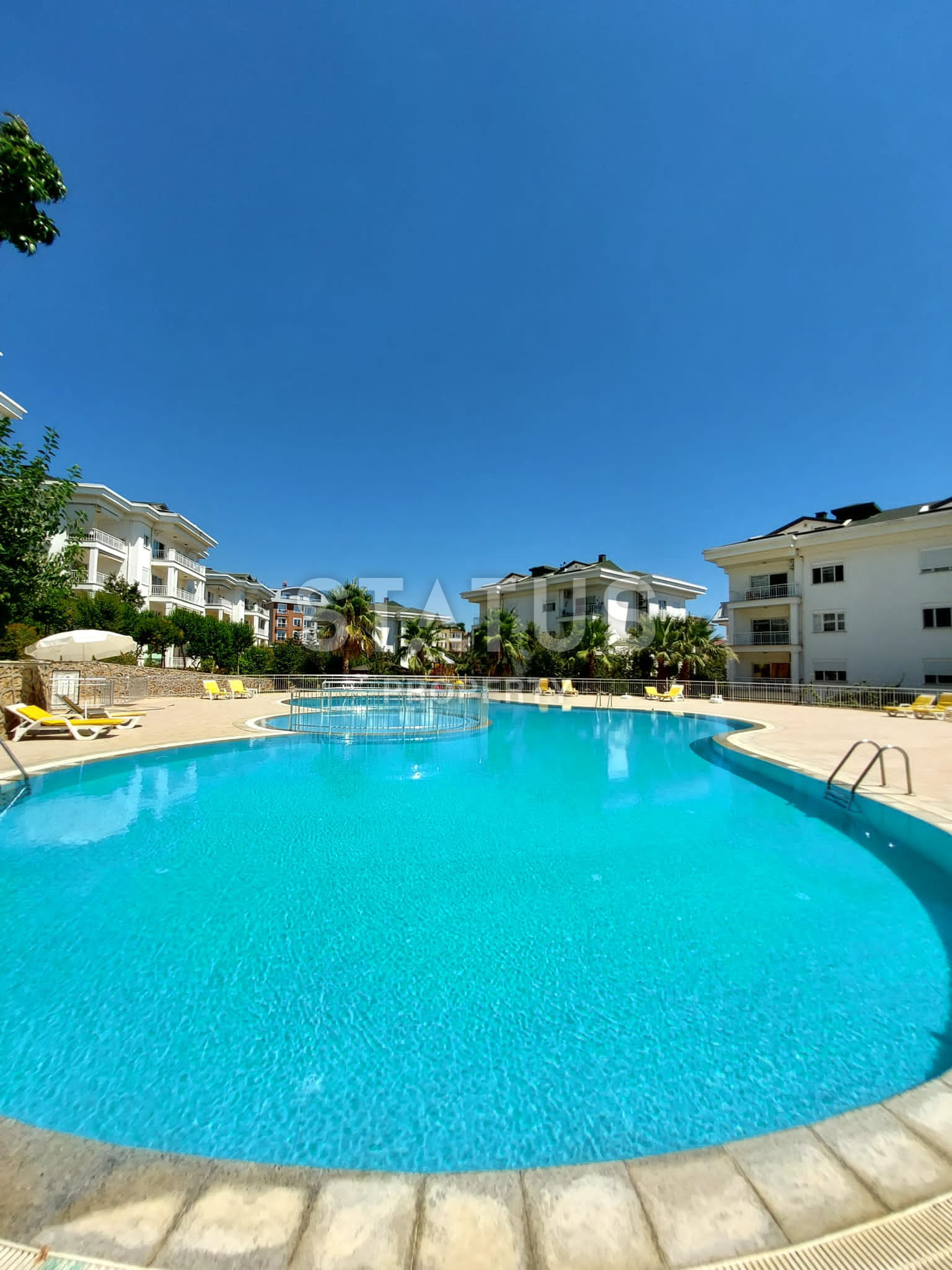 Spacious three-room apartment with household appliances in OBA. 110m2 фото 17