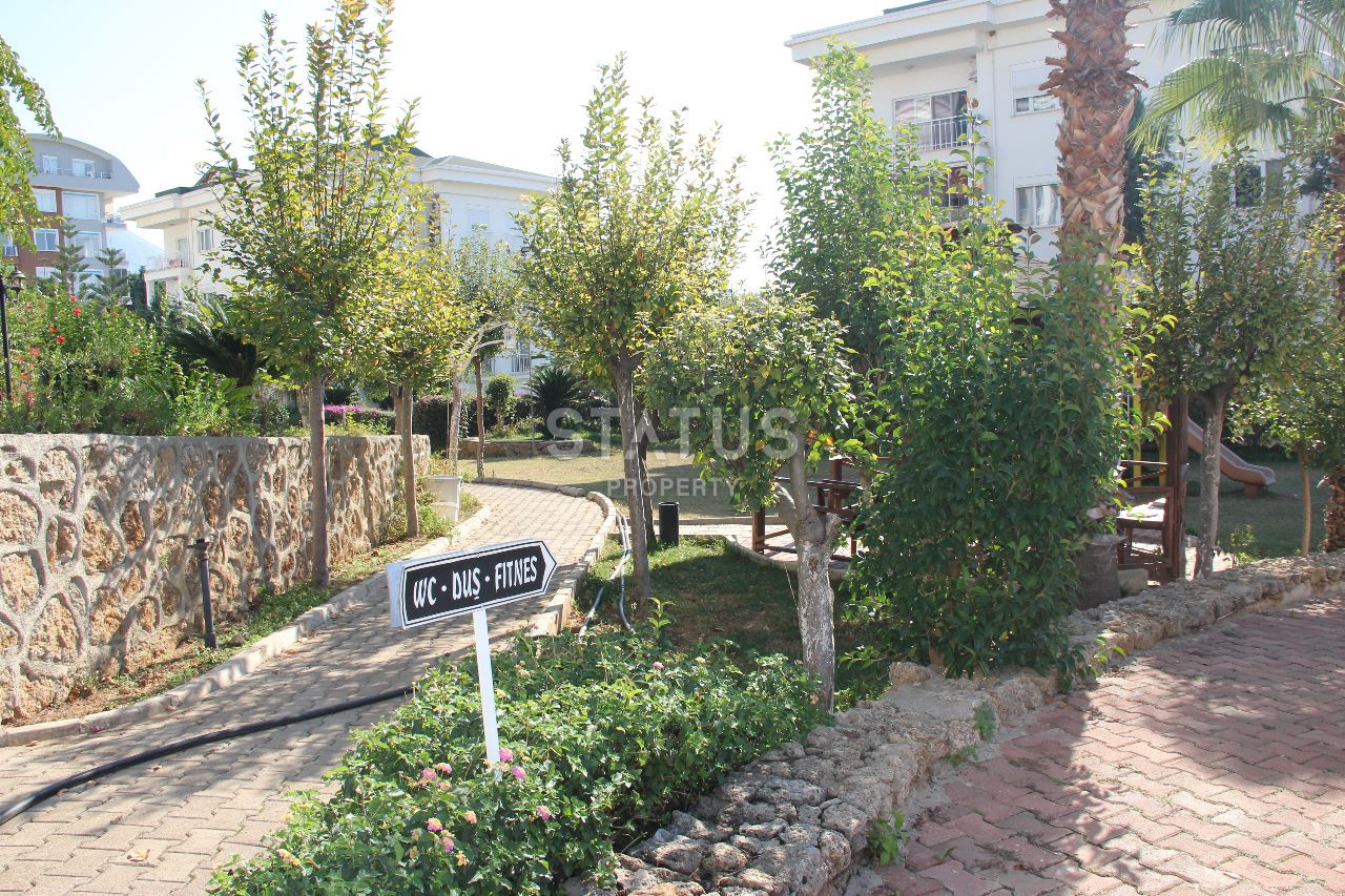 Spacious three-room apartment with household appliances in OBA. 110m2 фото 24