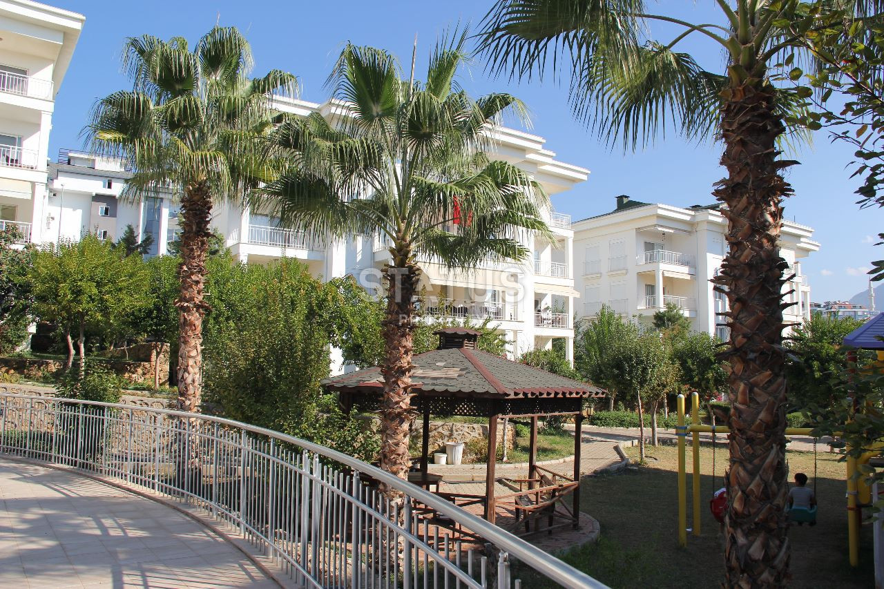 Spacious three-room apartment with household appliances in OBA. 110m2 фото 25