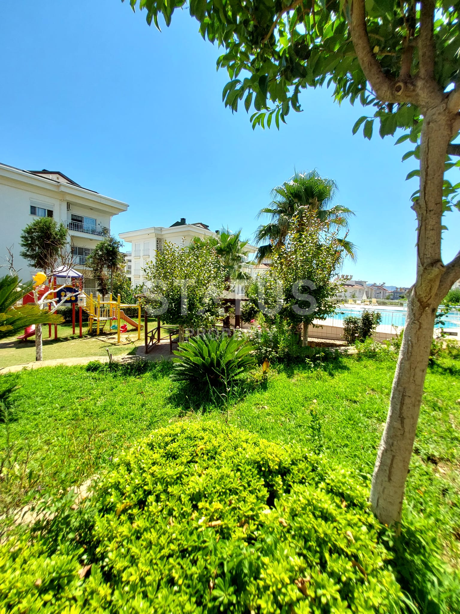 Spacious three-room apartment with household appliances in OBA. 110m2 фото 27