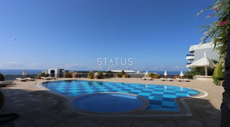 Duplex apartments with sea views in the open area of Konakli. 300m2 фото 3