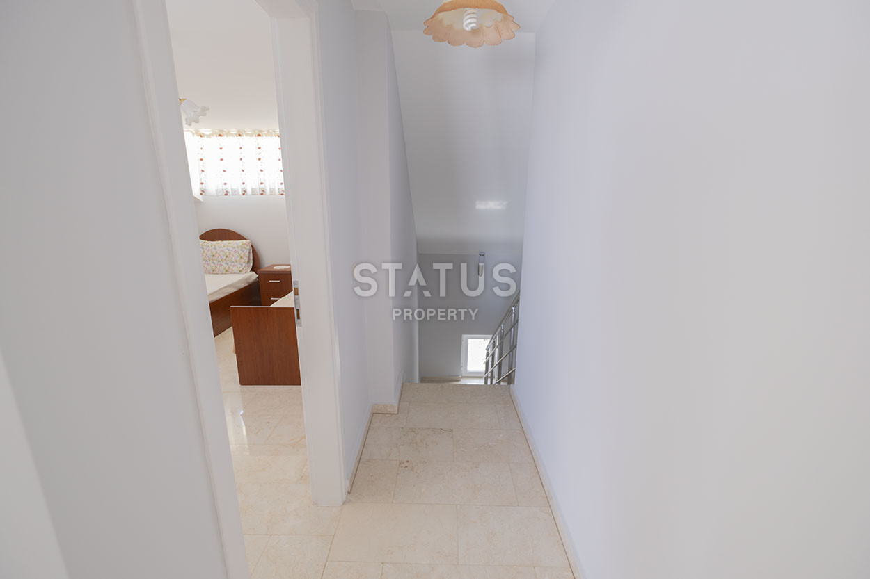 Четырехкомнатная двухуровневая вилла с видом на море в районе Конаклы, 120м2 фото 6