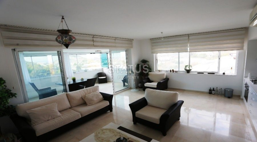 Трёхкомнатная просторная квартира с видом на горы и море в открытом районе в Конаклы. 115м2 фото 8