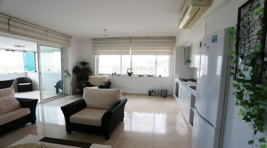 Трёхкомнатная просторная квартира с видом на горы и море в открытом районе в Конаклы. 115м2 фото 9