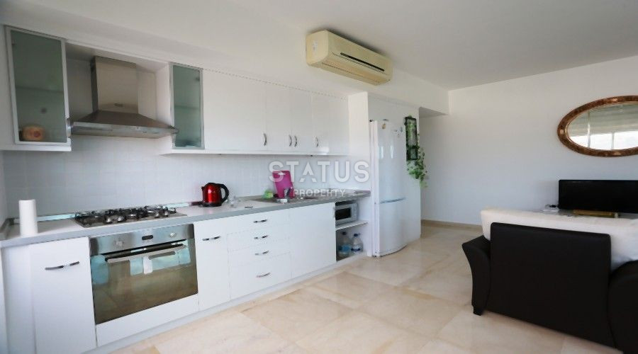 Трёхкомнатная просторная квартира с видом на горы и море в открытом районе в Конаклы. 115м2 фото 11