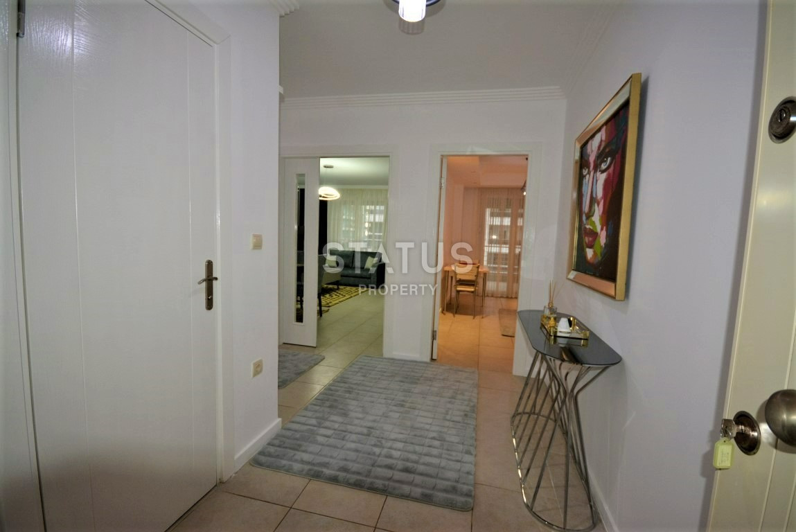 Просторная меблированная трёхкомнатная квартира в 350м от моря в Махмутларе. 128м2 фото 6