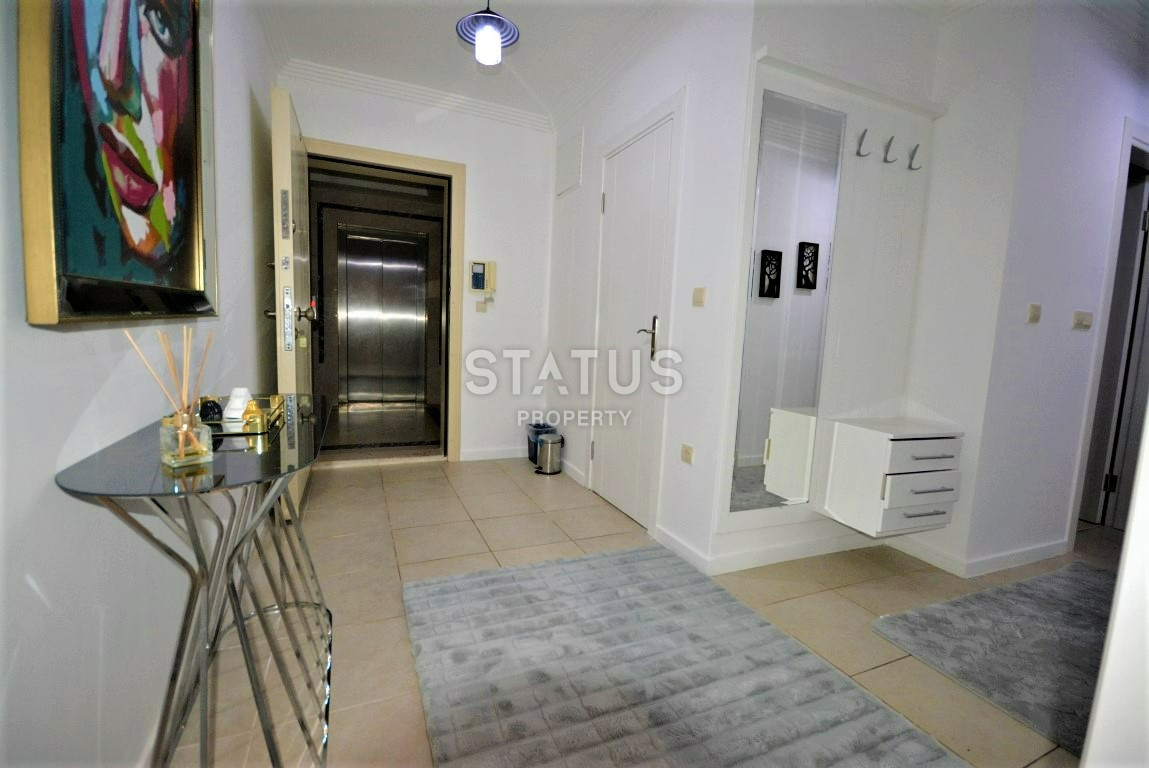 Просторная меблированная трёхкомнатная квартира в 350м от моря в Махмутларе. 128м2 фото 8