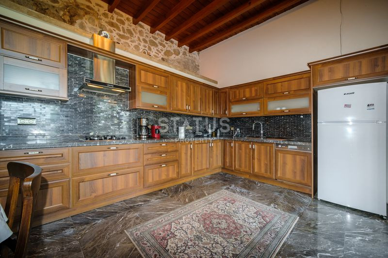 Вилла с видом на море в исторической части Аланьи на Кале. 350м2 -850м2 фото 6