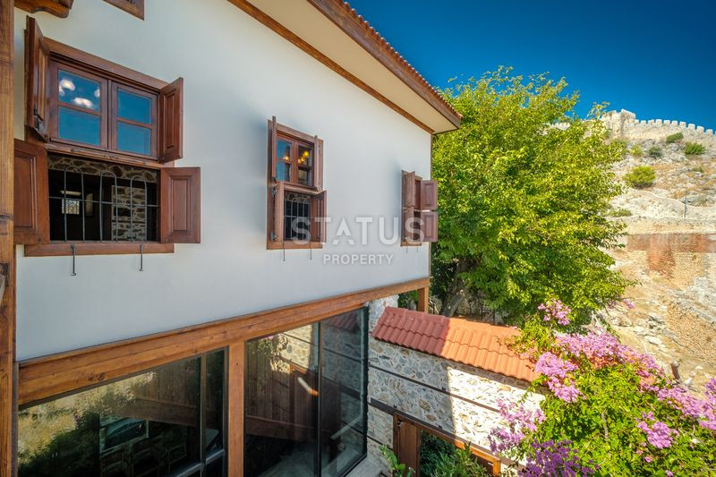 Вилла с видом на море в исторической части Аланьи на Кале. 350м2 -850м2 фото 30