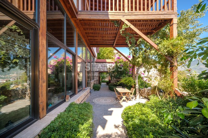 Вилла с видом на море в исторической части Аланьи на Кале. 350м2 -850м2 фото 36