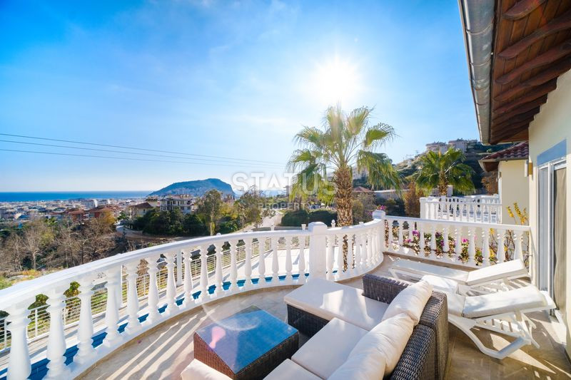 Светлая уютная вилла 2+1 с видом на город и море. 125м2 фото 20