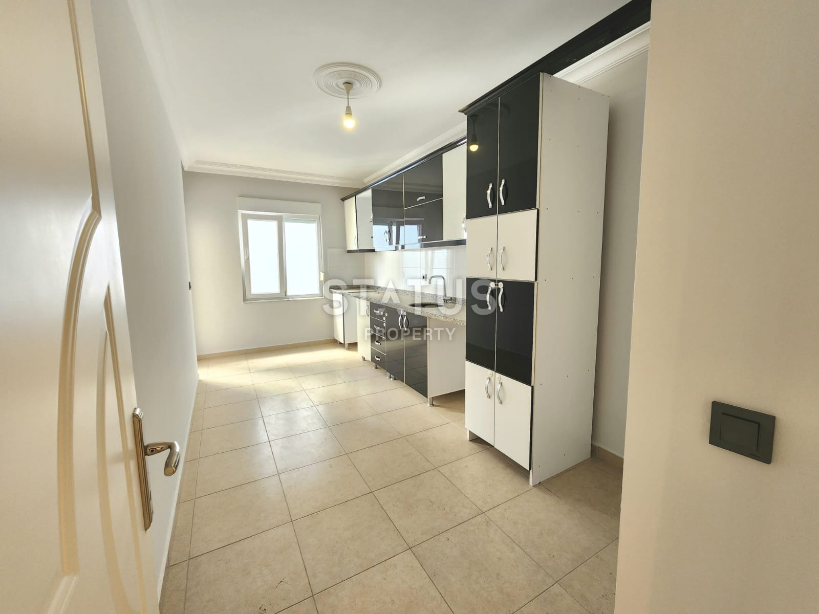 very spacious apartment with a favorable location near the sea in Mahmutlar. 175m2 фото 7