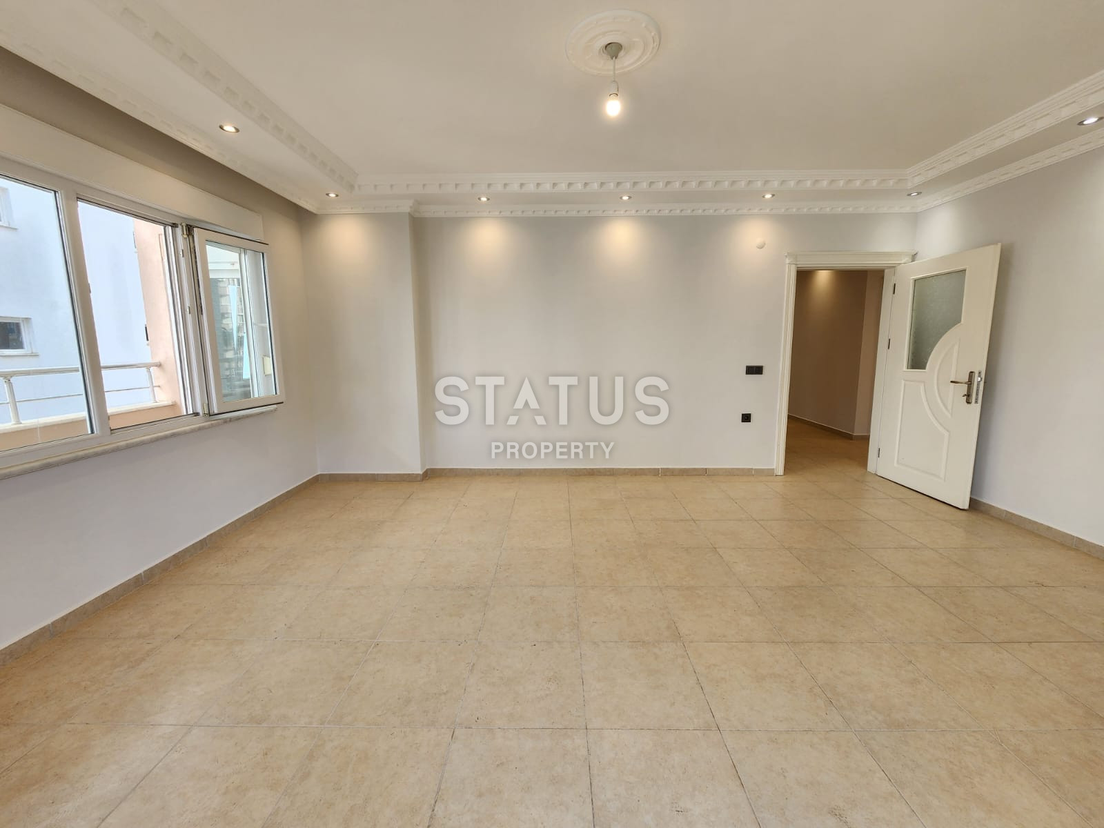 very spacious apartment with a favorable location near the sea in Mahmutlar. 175m2 фото 9