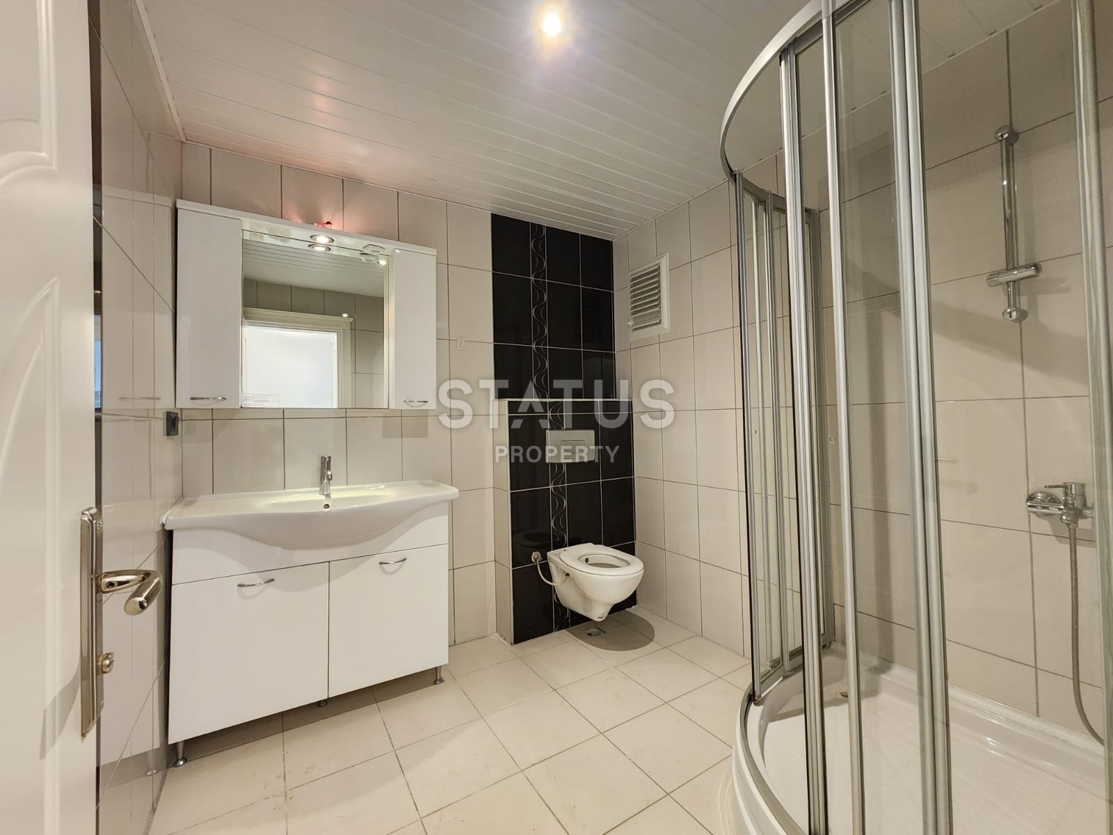 very spacious apartment with a favorable location near the sea in Mahmutlar. 175m2 фото 13