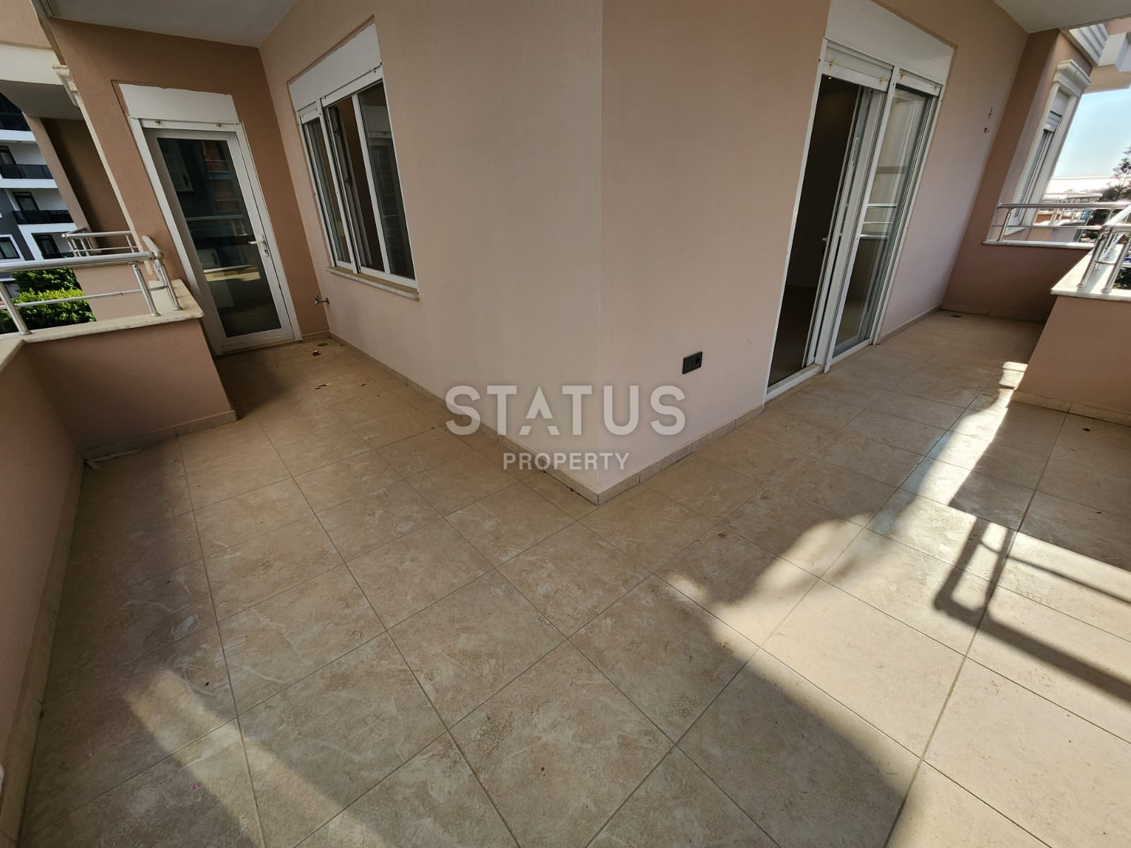 very spacious apartment with a favorable location near the sea in Mahmutlar. 175m2 фото 15