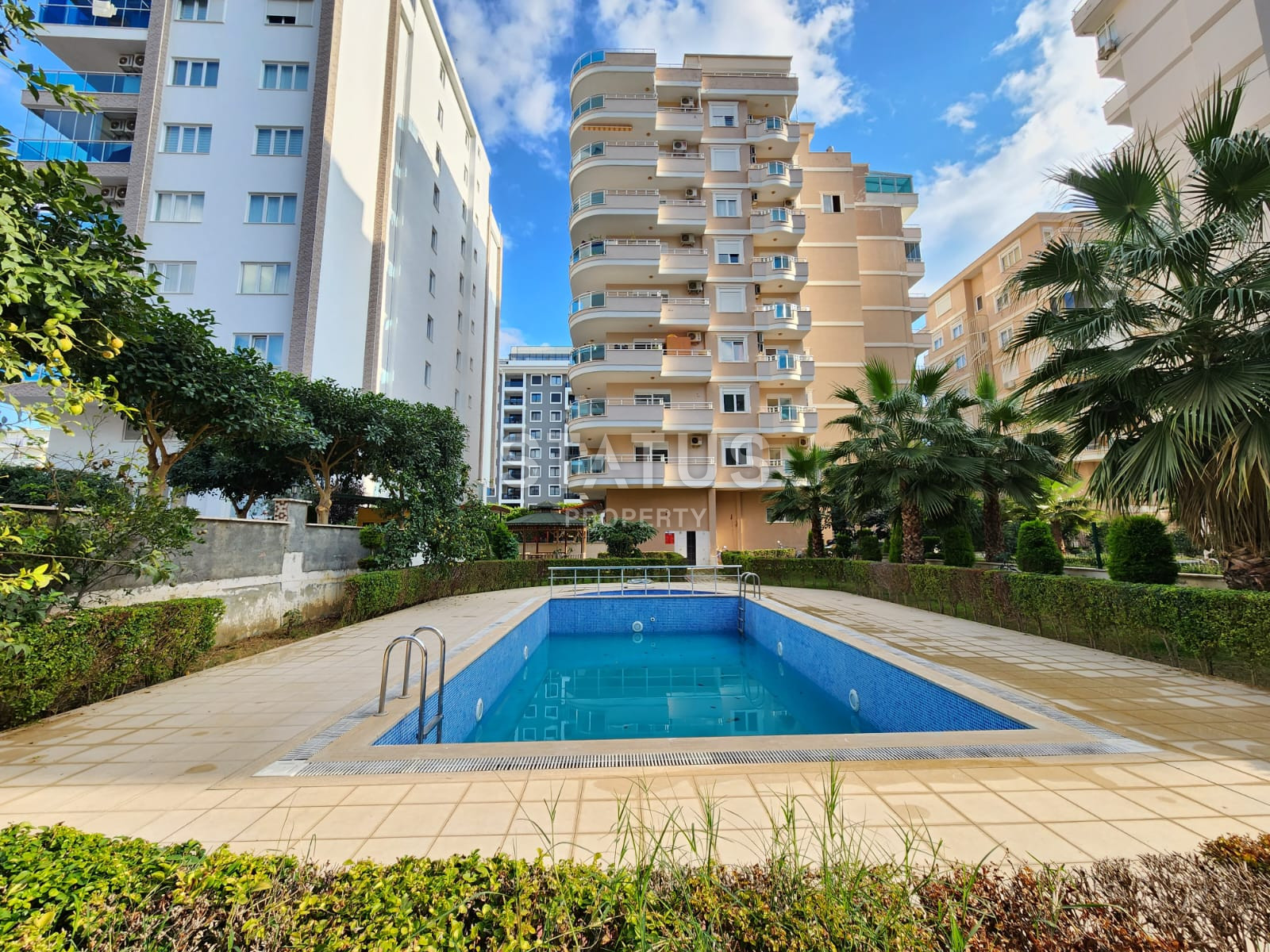 very spacious apartment with a favorable location near the sea in Mahmutlar. 175m2 фото 24