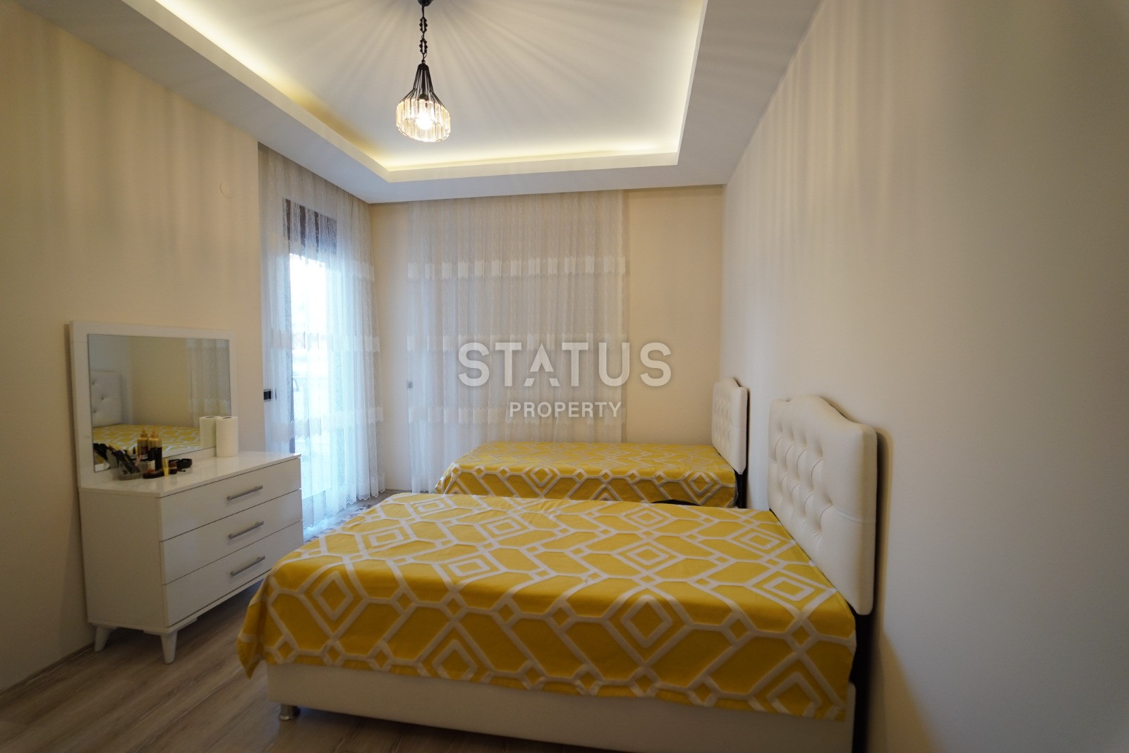 Spacious four-room apartment with furniture and appliances in the open area OBA. 160m2 фото 4