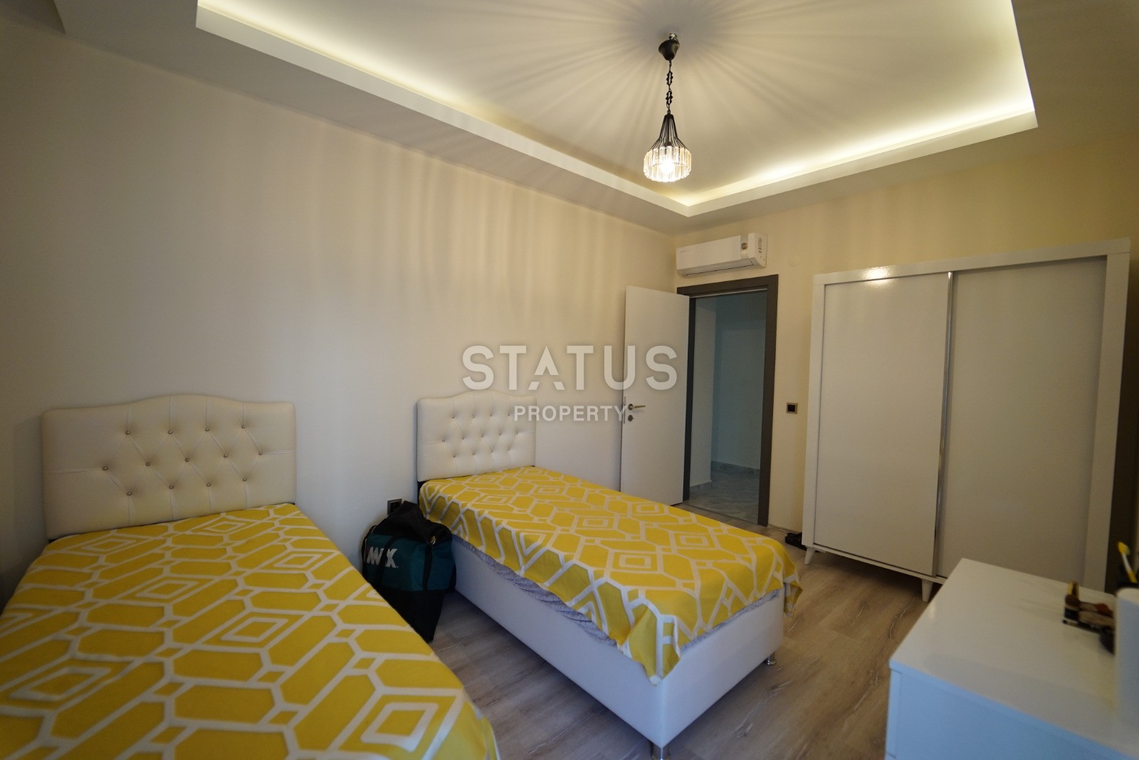 Spacious four-room apartment with furniture and appliances in the open area OBA. 160m2 фото 5