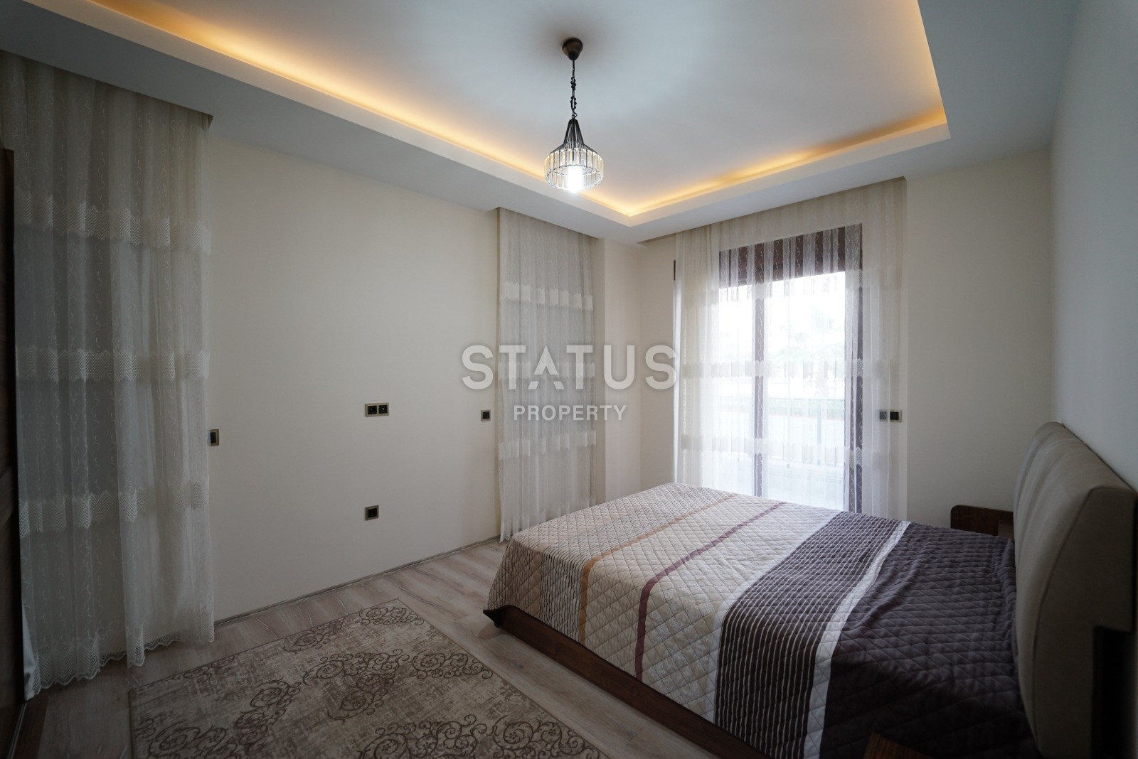 Spacious four-room apartment with furniture and appliances in the open area OBA. 160m2 фото 9