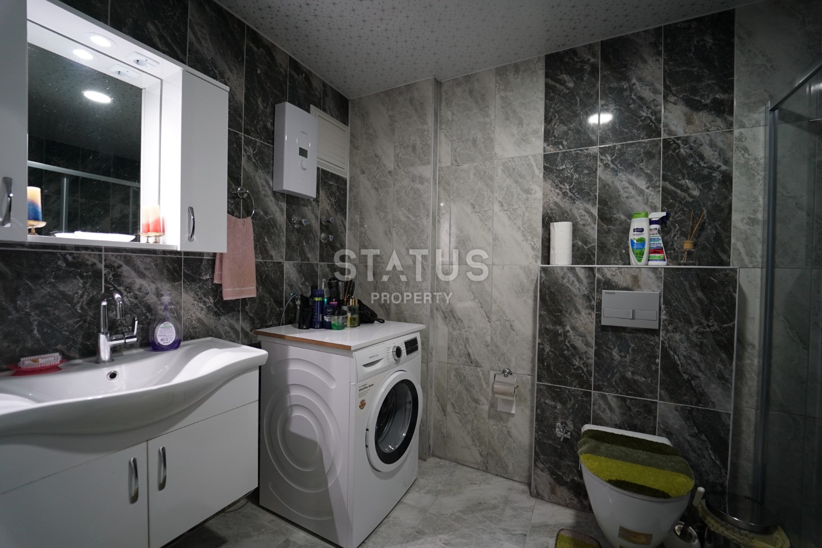 Spacious four-room apartment with furniture and appliances in the open area OBA. 160m2 фото 12