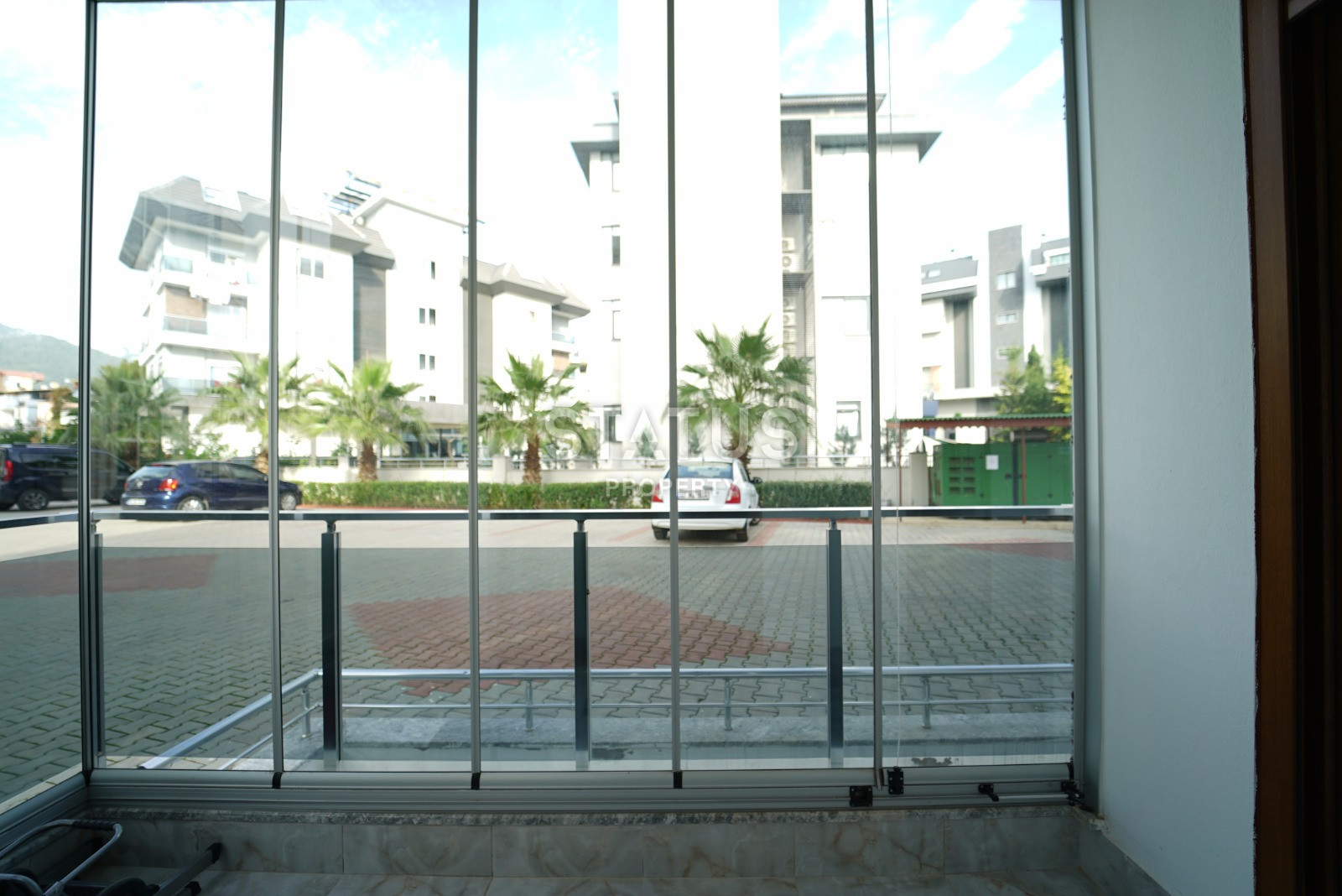 Spacious four-room apartment with furniture and appliances in the open area OBA. 160m2 фото 14