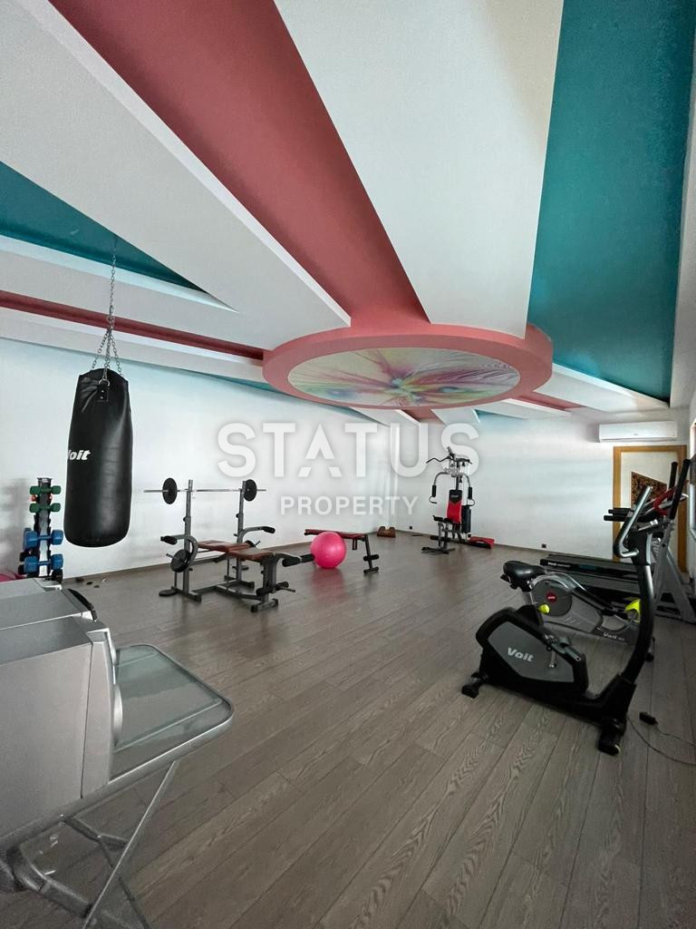 Spacious four-room apartment with furniture and appliances in the open area OBA. 160m2 фото 26