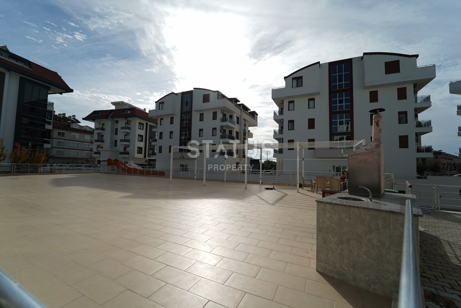 Spacious four-room apartment with furniture and appliances in the open area OBA. 160m2 фото 40