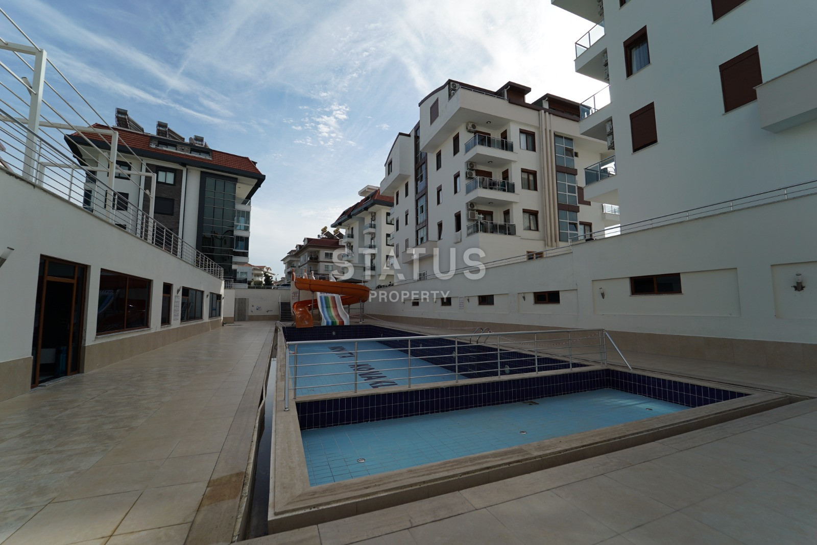 Spacious four-room apartment with furniture and appliances in the open area OBA. 160m2 фото 44