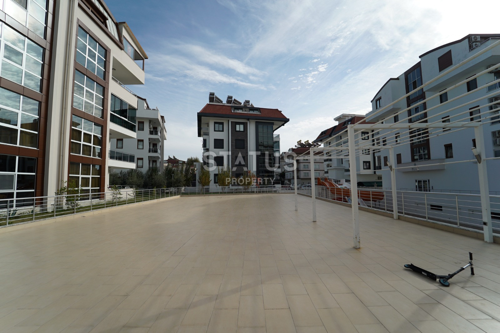 Spacious four-room apartment with furniture and appliances in the open area OBA. 160m2 фото 45