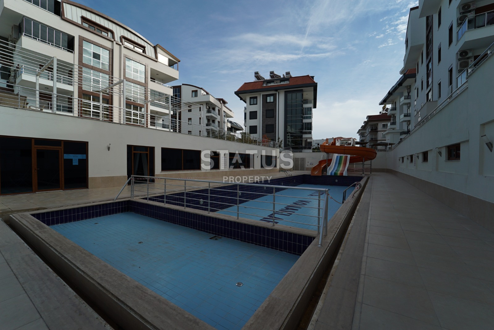 Spacious four-room apartment with furniture and appliances in the open area OBA. 160m2 фото 47