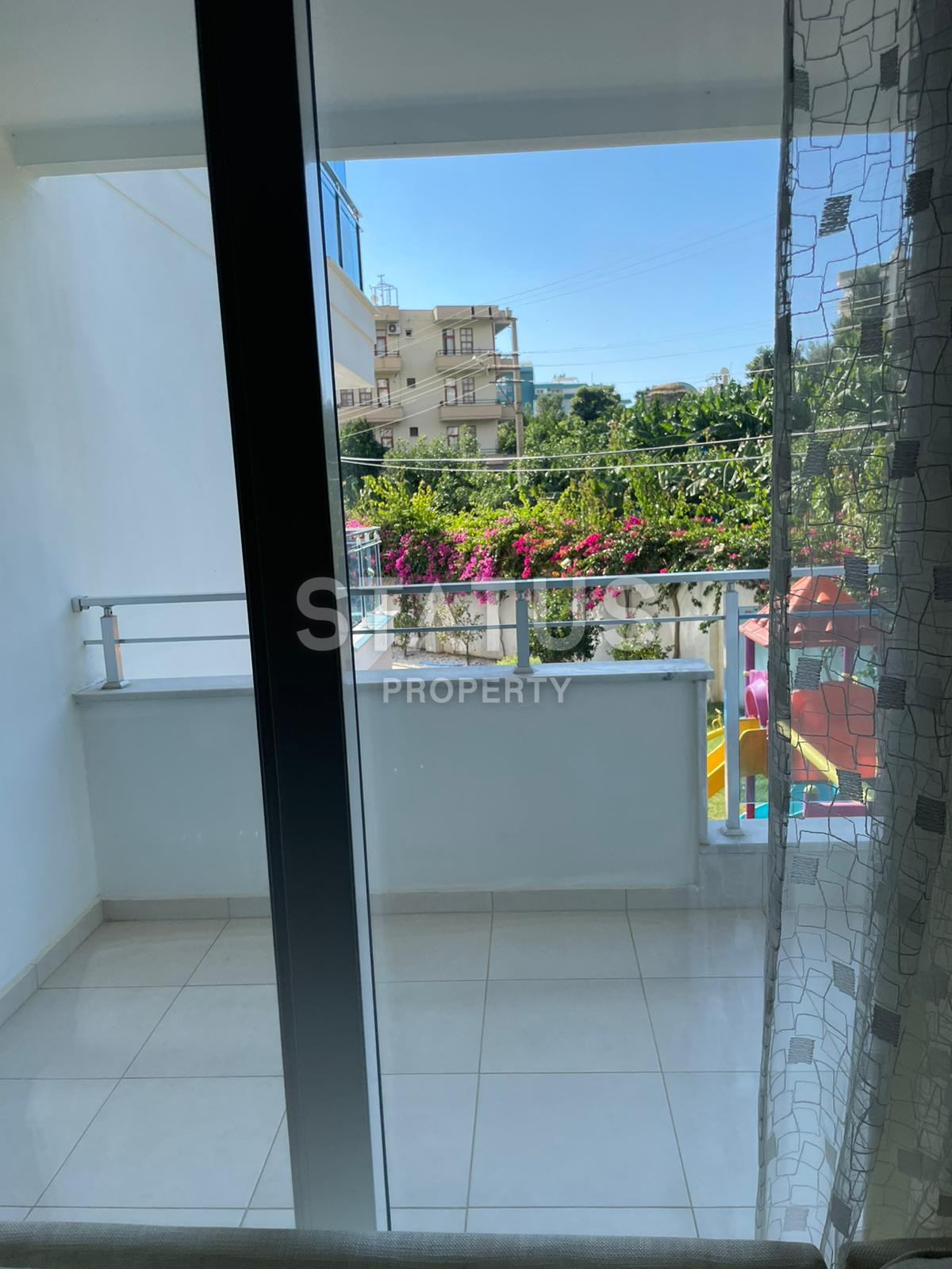 Three-room furnished apartment in a complex from a leading developer in Mahmutlar. 100m2 фото 25