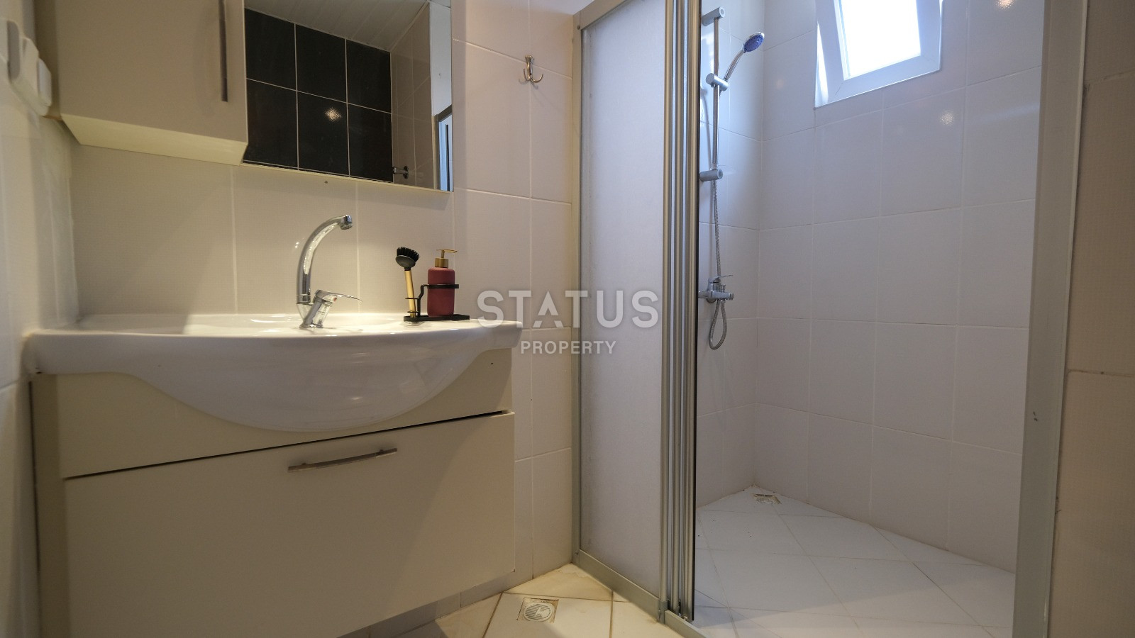 Spacious furnished apartment 2+1 in a complex with infrastructure near the sea in Mahmutlar. 125m2 фото 15