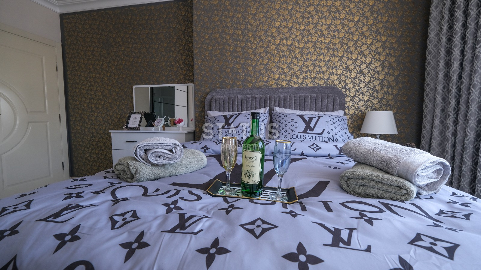 Spacious furnished apartment 2+1 in a complex with infrastructure near the sea in Mahmutlar. 125m2 фото 16