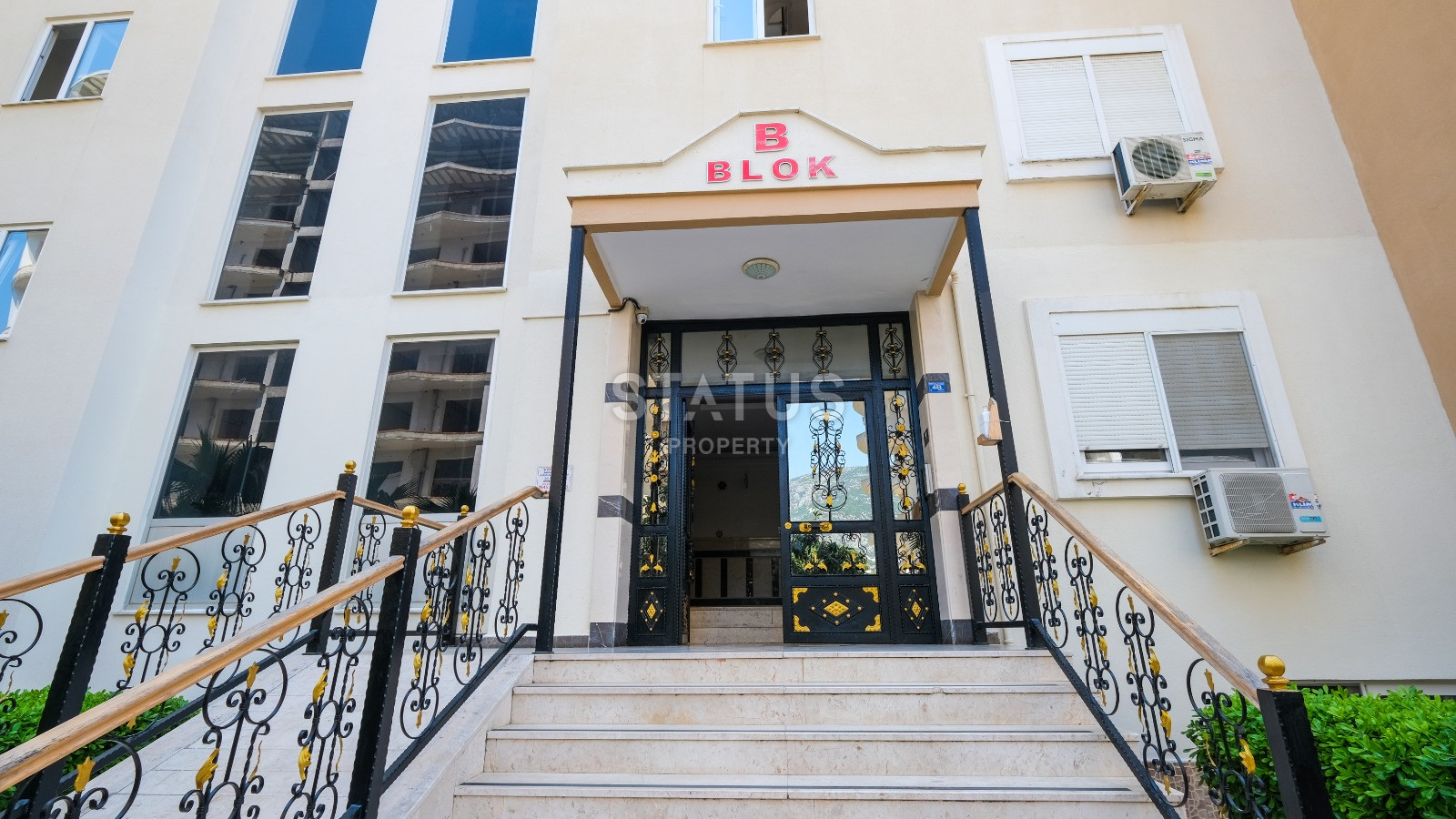 Spacious furnished apartment 2+1 in a complex with infrastructure near the sea in Mahmutlar. 125m2 фото 26