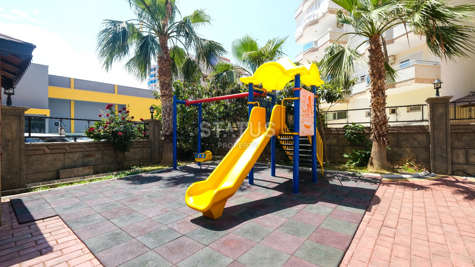 Spacious furnished apartment 2+1 in a complex with infrastructure near the sea in Mahmutlar. 125m2 фото 28