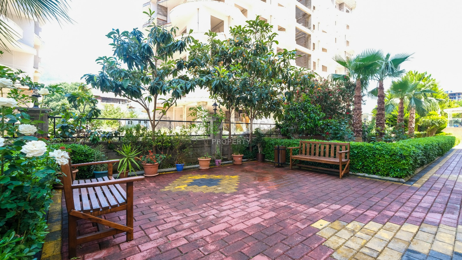 Spacious furnished apartment 2+1 in a complex with infrastructure near the sea in Mahmutlar. 125m2 фото 34