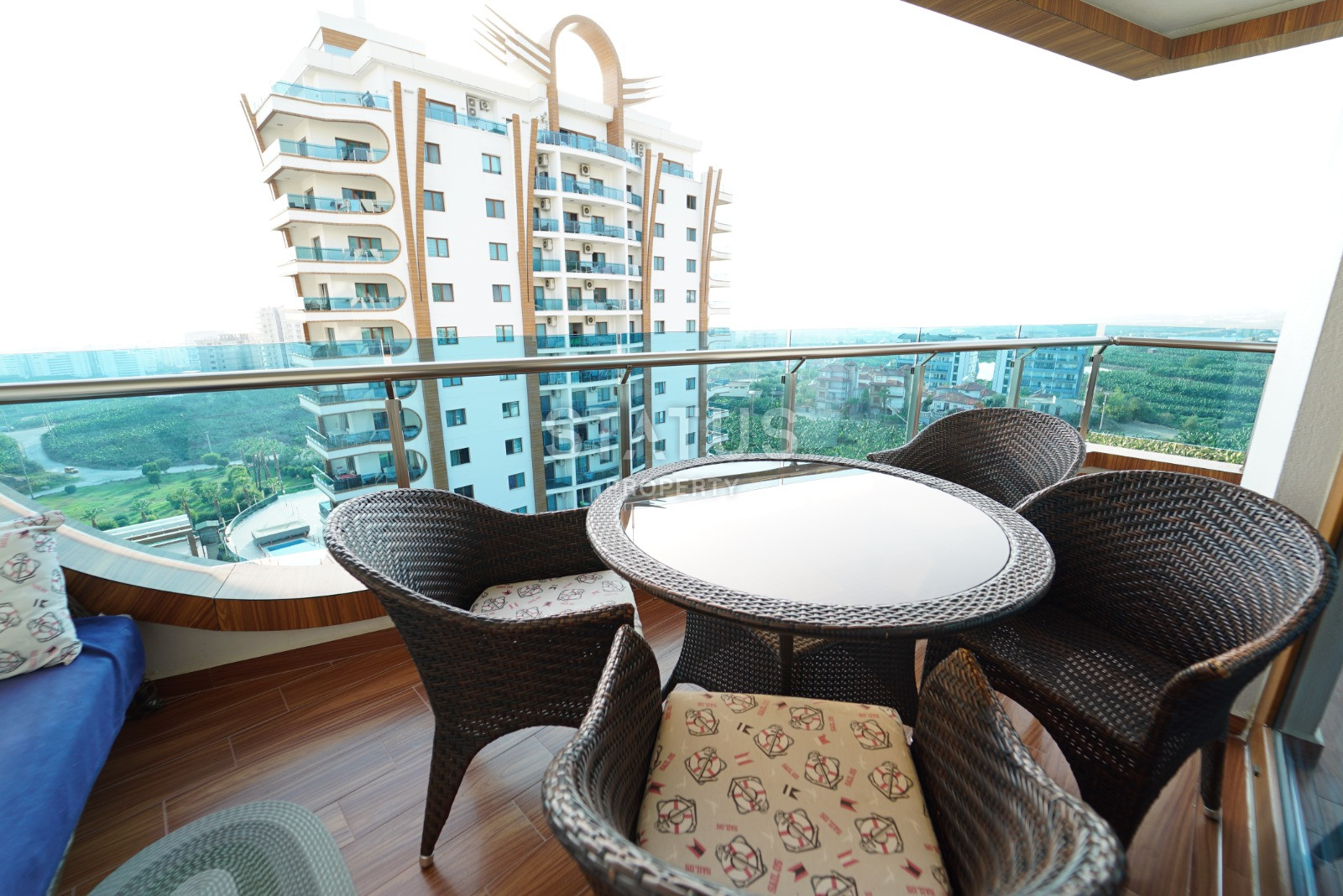 Просторная квартира планировки 3+1 с мебелью в комплексе с развитой инфраструктурой и собственным пляжем, 145м2 фото 9