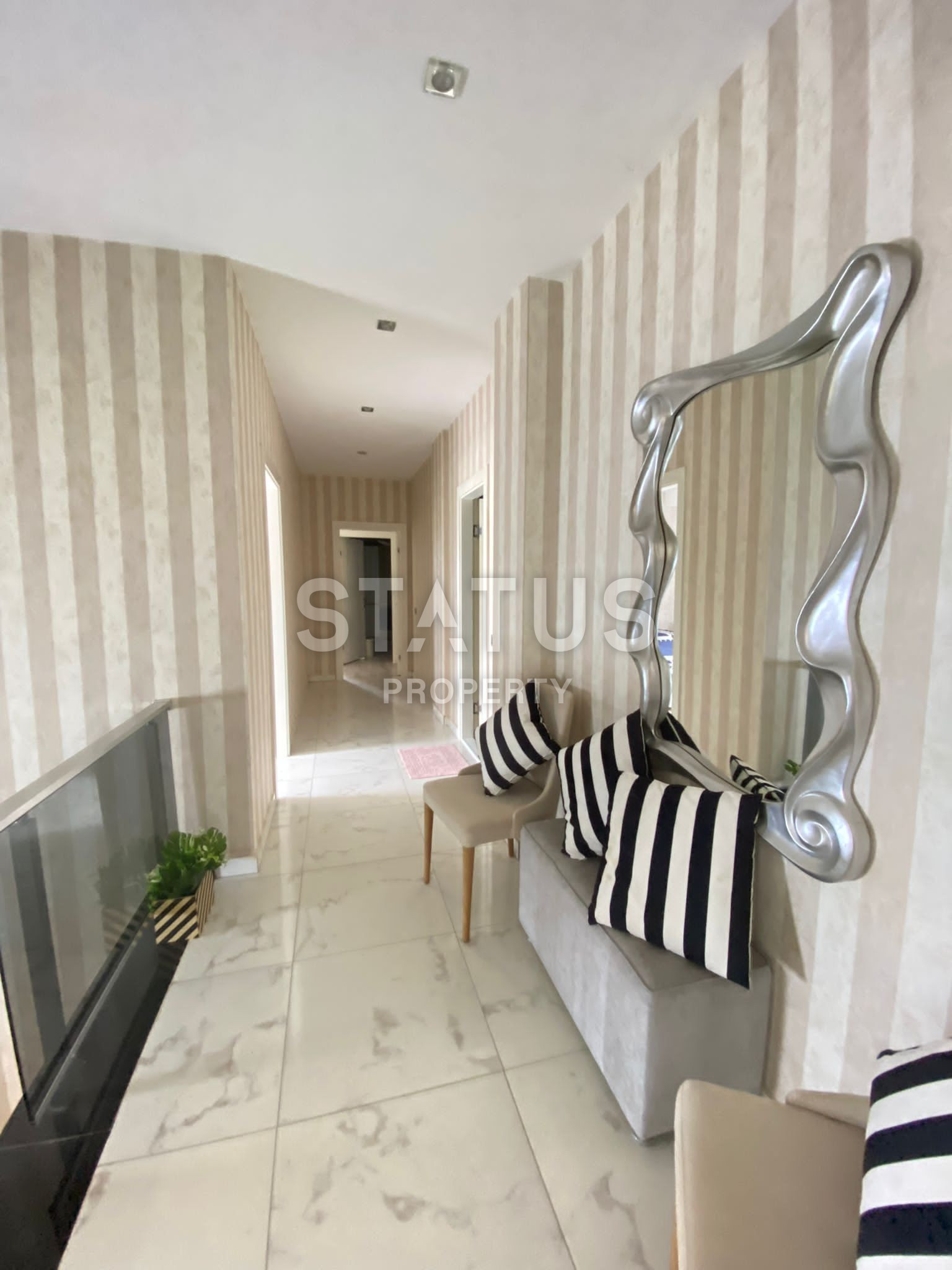 Very spacious five-room apartment with sea view in Mahmutlar. 320m2 фото 4