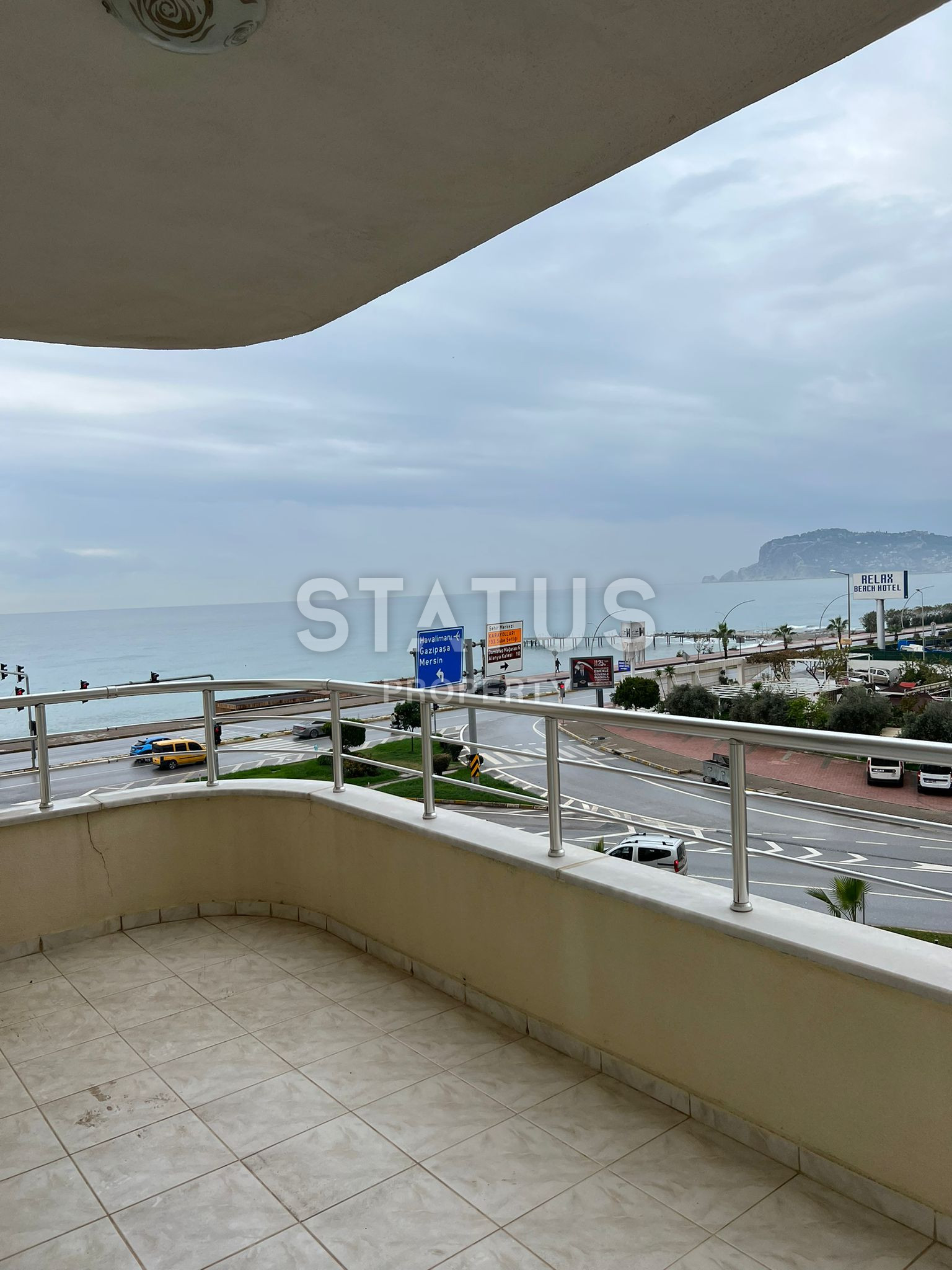 Трёхкомнатная меблированная квартира в первой береговой линии в Тосмуре. 110м2 фото 11