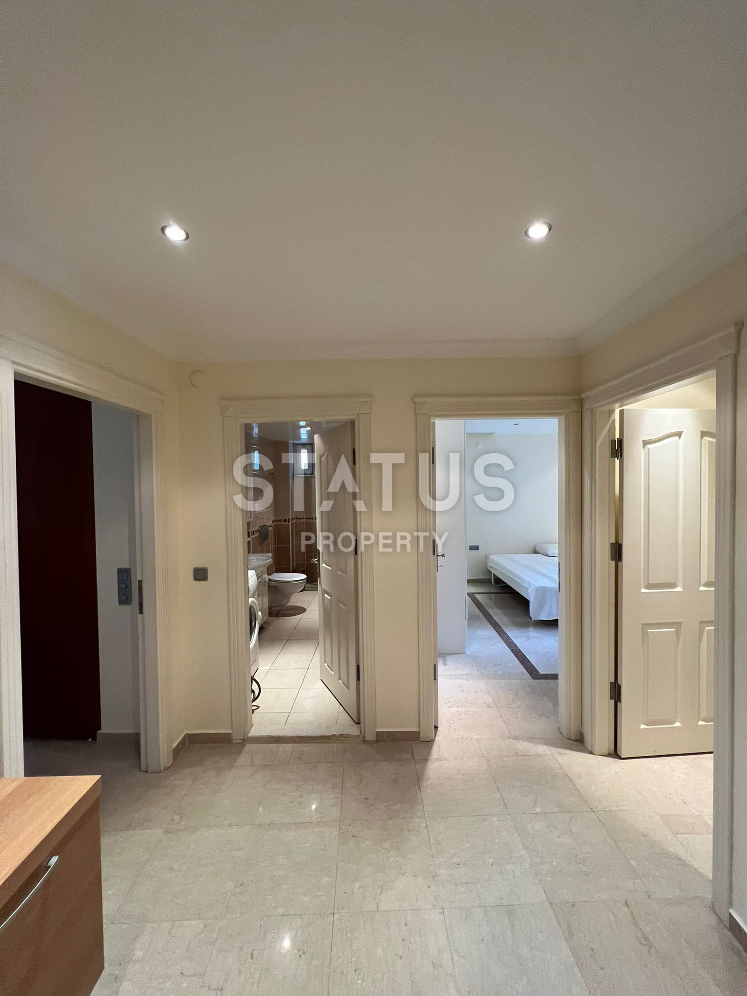 Трёхкомнатная меблированная квартира в первой береговой линии в Тосмуре. 110м2 фото 17