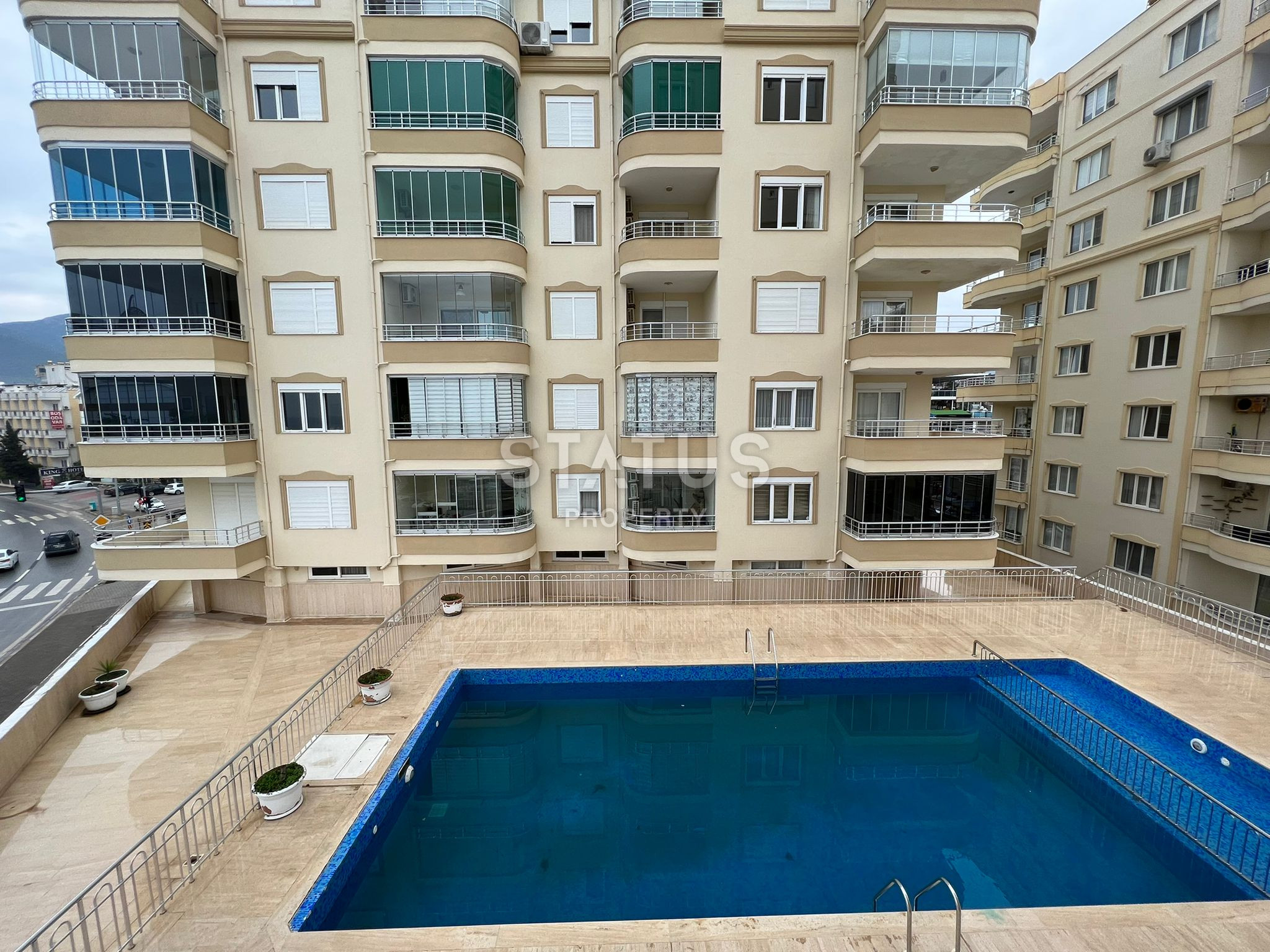 Трёхкомнатная меблированная квартира в первой береговой линии в Тосмуре. 110м2 фото 20