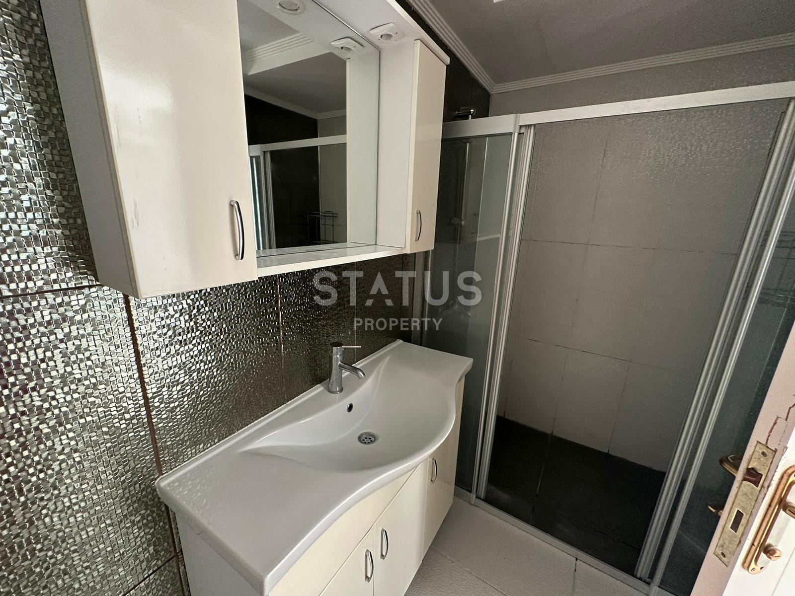 Просторная двухкомнатная меблированная квартира в современном ЖК в Тосмуре. 70м2 фото 10