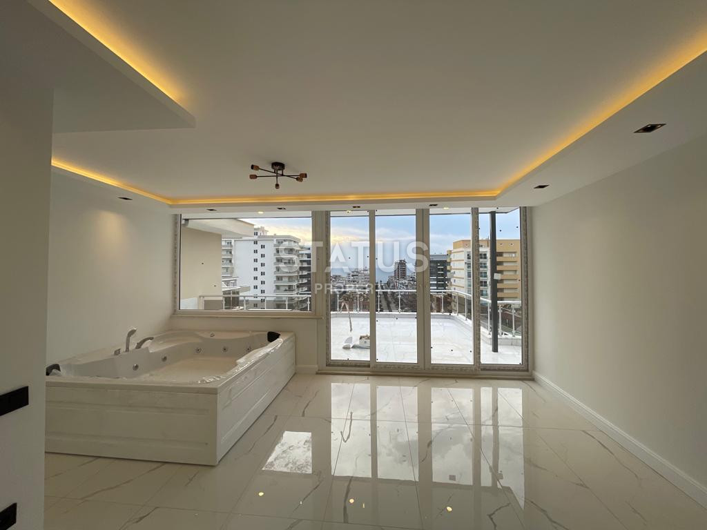 Просторная квартира 4+1 в шаговой доступности от моря в Махмутларе. 220м2 фото 10